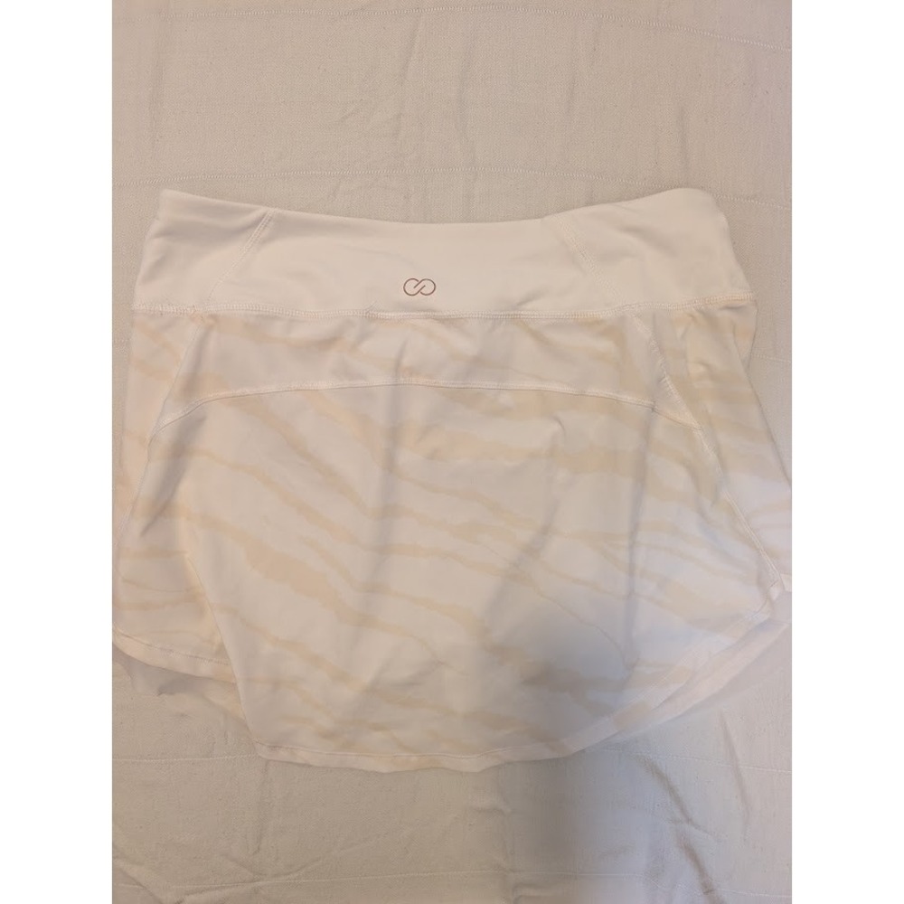 CALIA by Carrie Underwood Skort Athletic Tulip Hem White Zebra Print - Picture 4 of 10